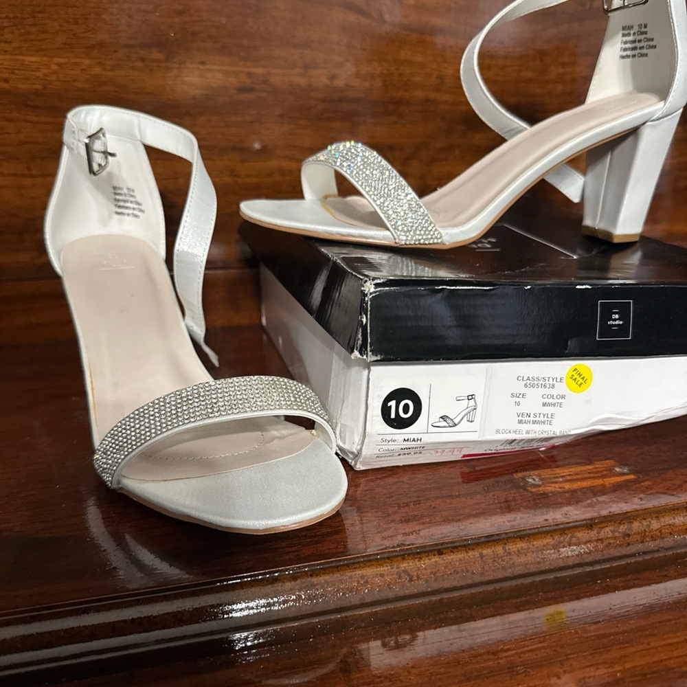 Chic White Block Heel Sandals